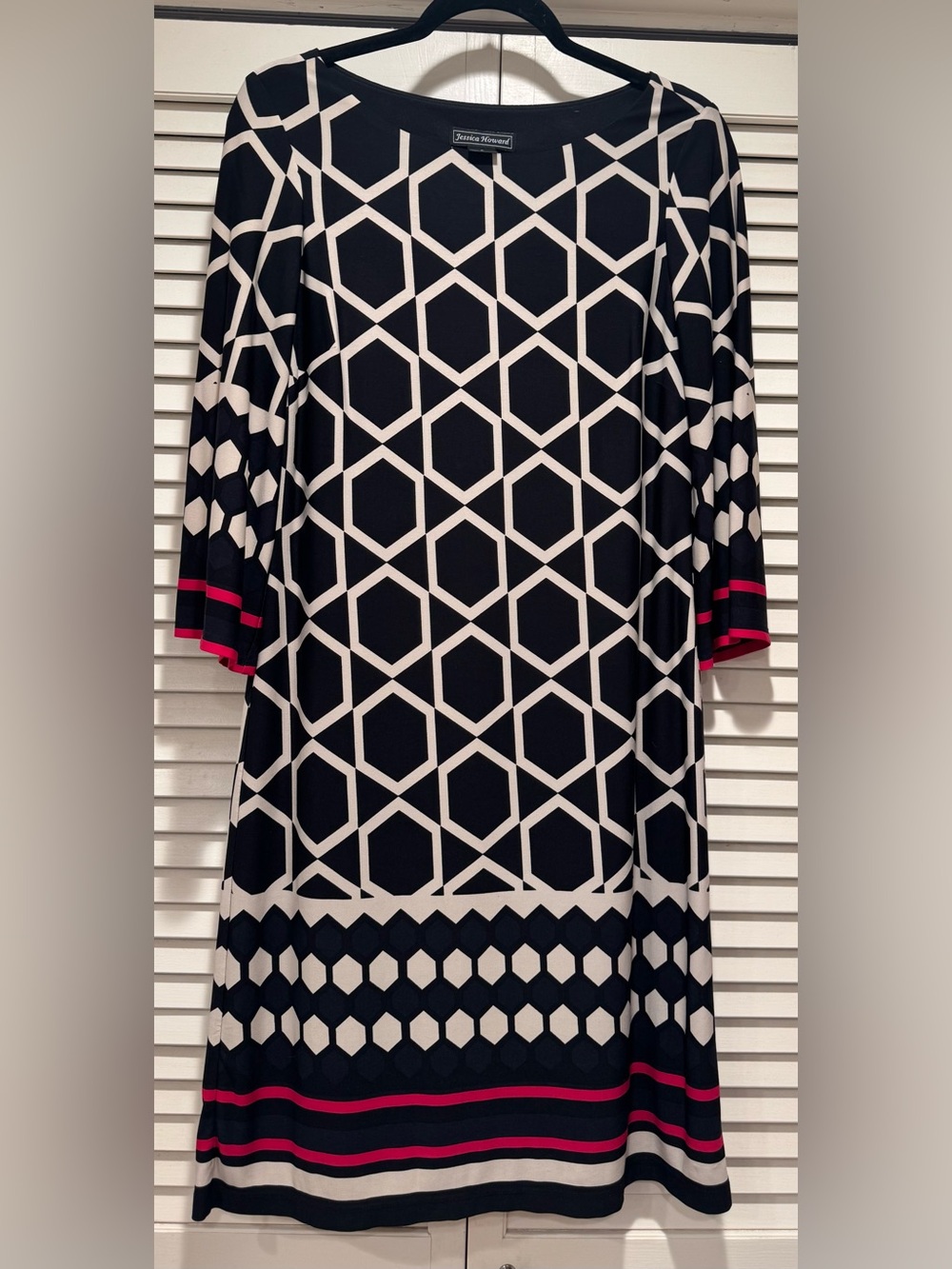 Jessica Howard—Sz. 6, Black, White, Navy, Hot Pink Geometric Dress, Packable!